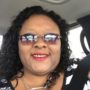 Meet your Posher, Sabrina